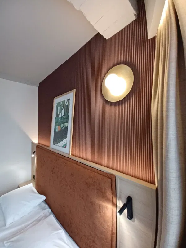Akustický filc v hotelu