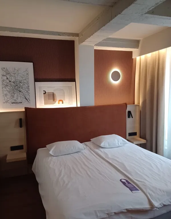 Akustický filc v hotelu