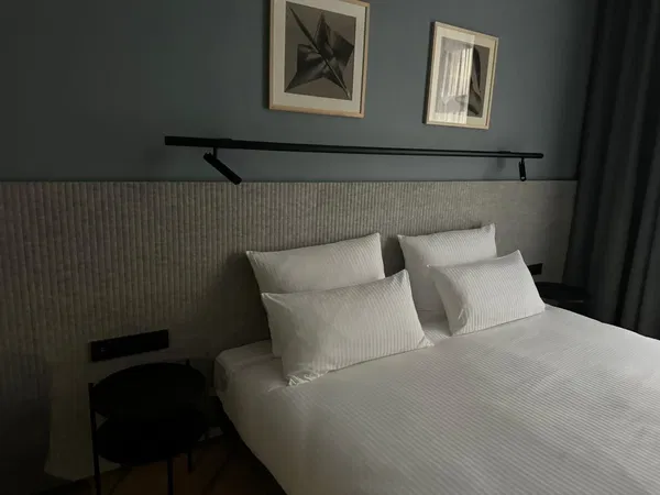 Akustický filc v hotelu